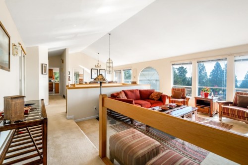 4815 Headland Close, West Vancouver, BC 