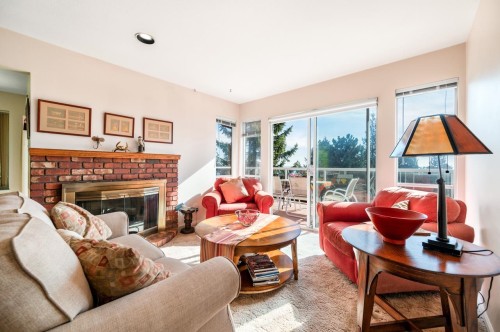 4815 Headland Close, West Vancouver, BC 