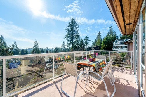 4815 Headland Close, West Vancouver, BC 