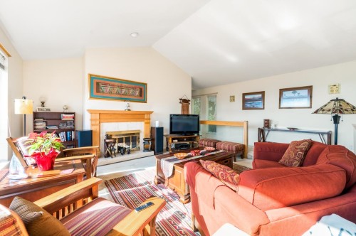 4815 Headland Close, West Vancouver, BC 