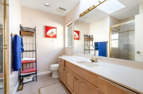 4815 Headland Close, West Vancouver, BC 