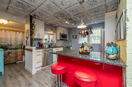 2212 Brookmount Avenue, Coquitlam, BC 