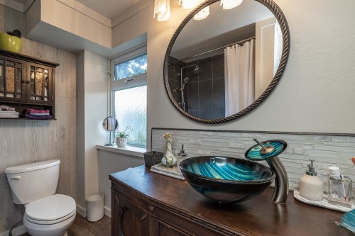 2212 Brookmount Avenue, Coquitlam, BC 