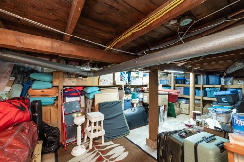 2212 Brookmount Avenue, Coquitlam, BC 