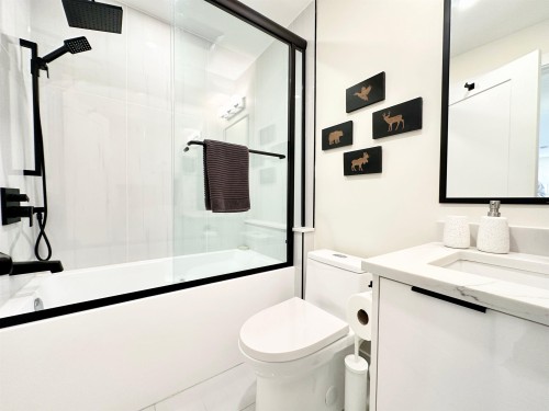 1672 15Th Avenue E, Vancouver, BC 