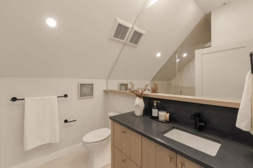 2542 Grant Street, Vancouver, BC 