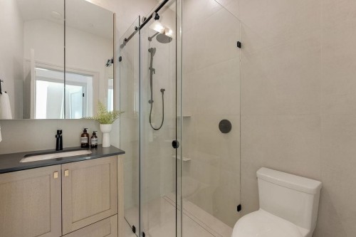 2544 Grant Street, Vancouver, BC 