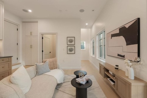 2544 Grant Street, Vancouver, BC 