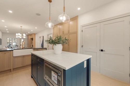 2540 Grant Street, Vancouver, BC 