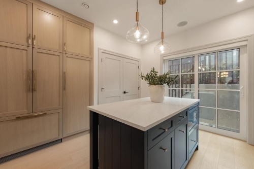 2540 Grant Street, Vancouver, BC 