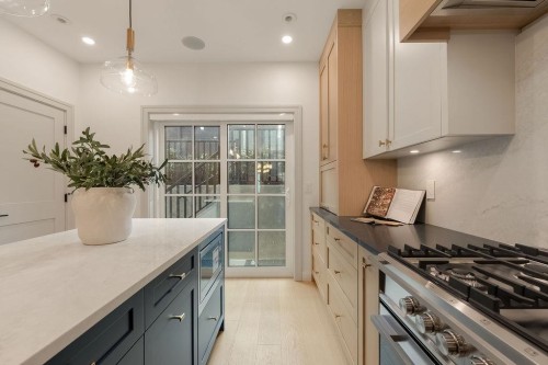 2540 Grant Street, Vancouver, BC 