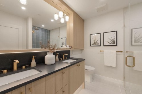 2540 Grant Street, Vancouver, BC 