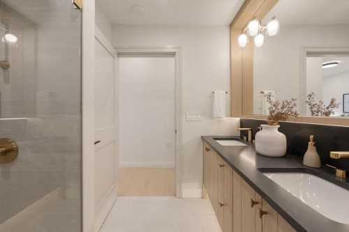 2540 Grant Street, Vancouver, BC 