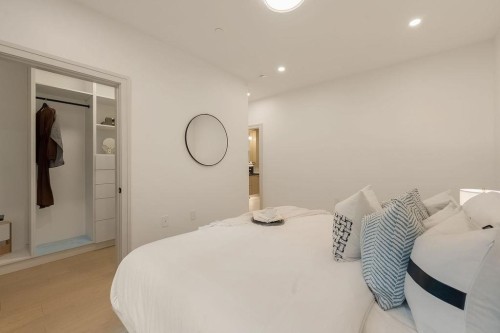 2540 Grant Street, Vancouver, BC 