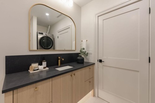 2540 Grant Street, Vancouver, BC 