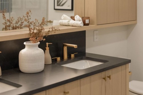 2540 Grant Street, Vancouver, BC 