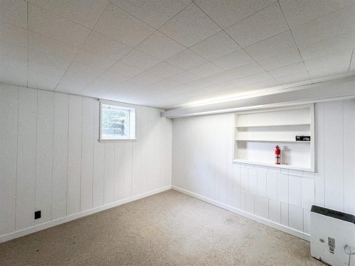 4922 Queensland Road, Vancouver, BC 