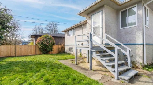 2630 1St Avenue E, Vancouver, BC 