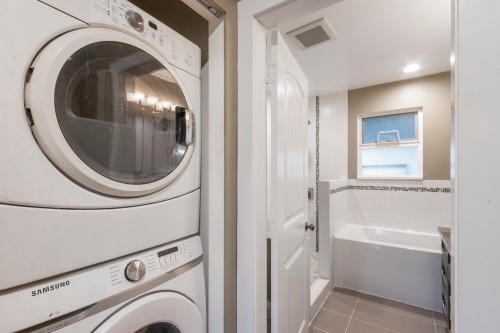 5745 Laurel Street, Burnaby, BC 