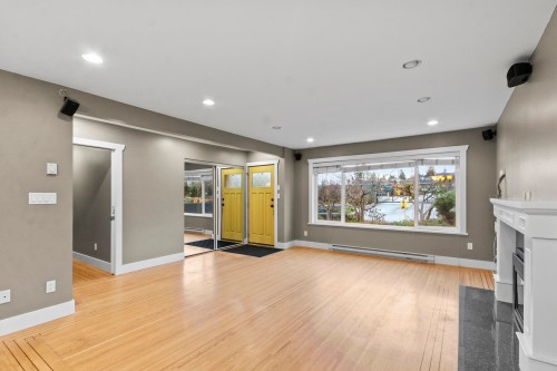 5745 Laurel Street, Burnaby, BC 