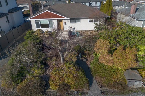 5745 Laurel Street, Burnaby, BC 