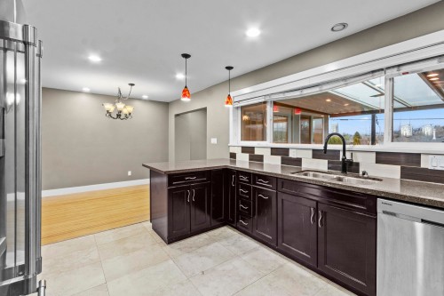 5745 Laurel Street, Burnaby, BC 