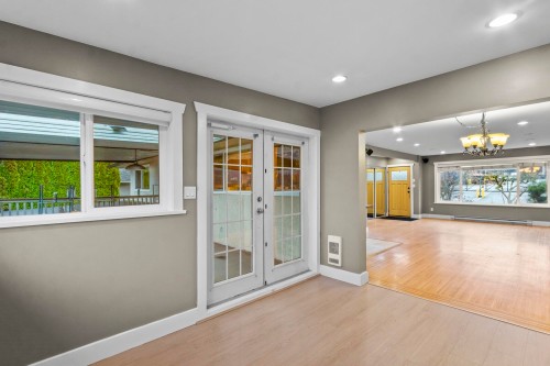 5745 Laurel Street, Burnaby, BC 