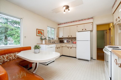 2293 Warrenton Avenue, Coquitlam, BC 