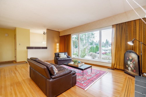 2293 Warrenton Avenue, Coquitlam, BC 