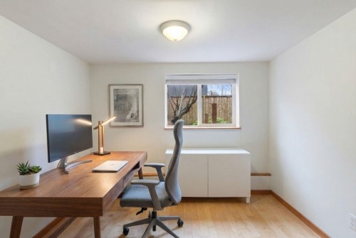 2156 Pender Street E, Vancouver, BC 