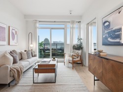 PH6-688 17th Avenue E Vancouver, BC V5V 0A8