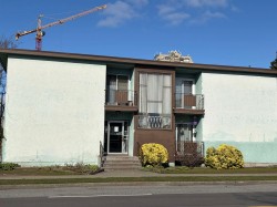 205-5055 Imperial Street  Burnaby, BC V5J 1C9