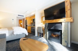 369-4090 Whistler Way  Whistler, BC V8E 1J3