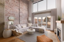 308-27 Alexander Street  Vancouver, BC V6A 1B2