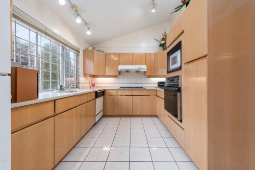 3606 Mckay Drive, Richmond, BC 