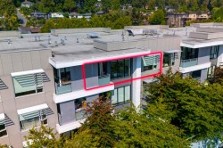 404-1061 Marine Drive  North Vancouver, BC V7P 1S6