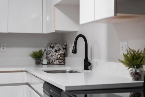 509-1327 Keith Road E, North Vancouver, BC 