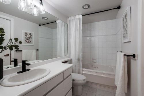 509-1327 Keith Road E, North Vancouver, BC 