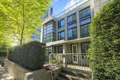 156 1St Avenue W, Vancouver, BC 