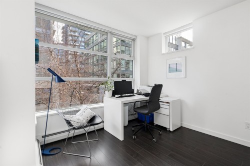 156 1St Avenue W, Vancouver, BC 