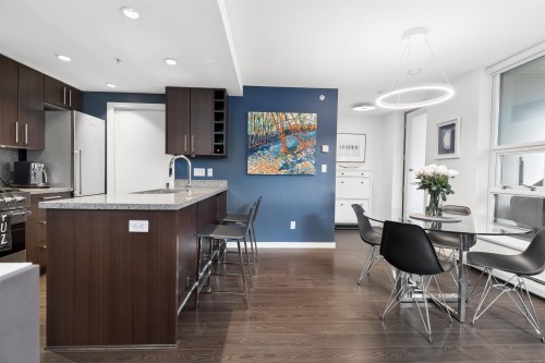 156 1St Avenue W, Vancouver, BC 