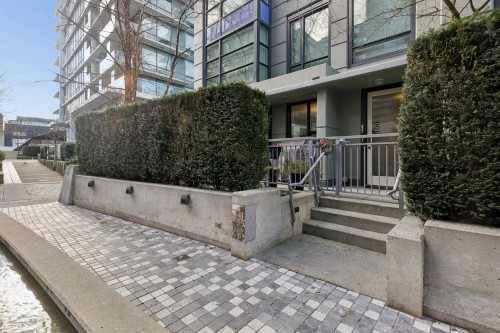 156 1St Avenue W, Vancouver, BC 