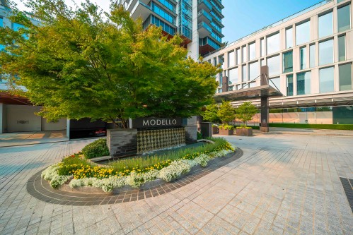2703-4360 Beresford St  Burnaby, BC V5H 0G2