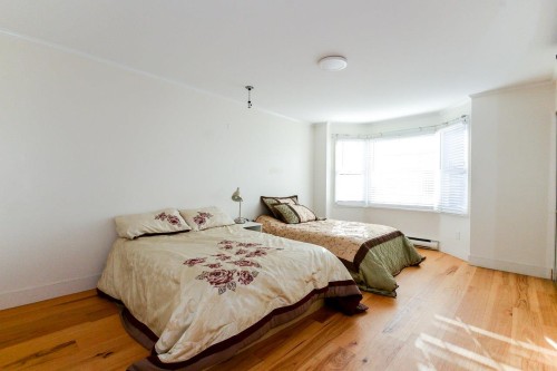 1355 7Th Avenue W, Vancouver, BC 