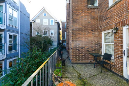 1355 7Th Avenue W, Vancouver, BC 