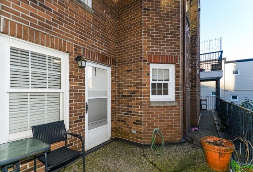 1355 7Th Avenue W, Vancouver, BC 