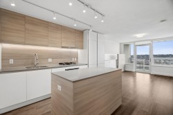 2103-908 Quayside Drive  New Westminster, BC V3M 0L4