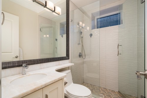 3287 38Th Avenue W, Vancouver, BC 