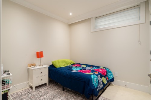 3287 38Th Avenue W, Vancouver, BC 