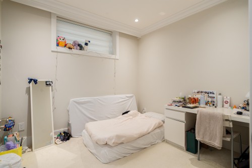 3287 38Th Avenue W, Vancouver, BC 